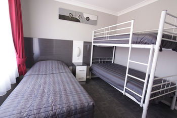 Cattleman's Country Motor Inn & Serviced Apartments - Darwin Holiday 3