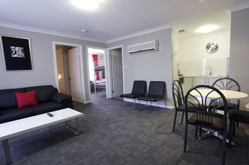 Cattleman's Country Motor Inn & Serviced Apartments - Darwin Holiday 5