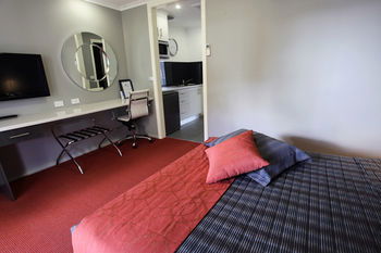 Cattleman's Country Motor Inn & Serviced Apartments - Darwin Holiday 8