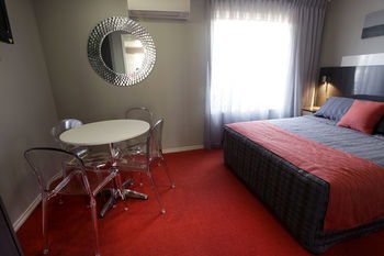 Cattleman's Country Motor Inn & Serviced Apartments - Darwin Holiday 11
