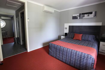 Cattleman's Country Motor Inn & Serviced Apartments - Darwin Holiday 12