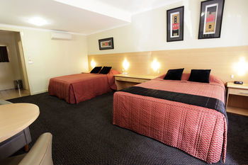 Cattleman's Country Motor Inn & Serviced Apartments - Darwin Holiday 13