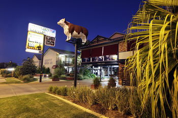 Cattleman's Country Motor Inn & Serviced Apartments - Darwin Holiday 17