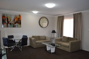 Cattleman's Country Motor Inn & Serviced Apartments - Darwin Holiday 31