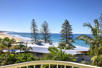 Surf Dance - Darwin Holiday 22