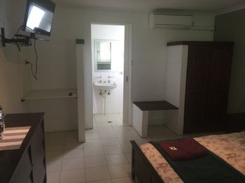 Sinclairs Country Retreat - Darwin Holiday 22