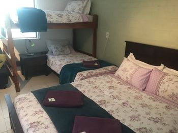 Sinclairs Country Retreat - Darwin Holiday 24