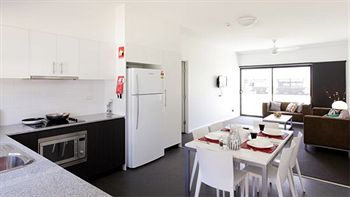 Western Sydney University Village- Parramatta Campus - Darwin Holiday 12