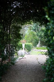 Noosa Valley Manor B&B Retreat - Darwin Holiday 32