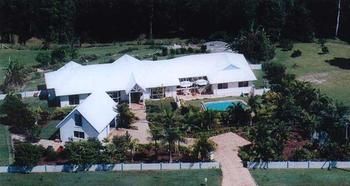 Ninderry QLD Darwin Holiday