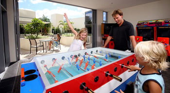 Monaco - Darwin Holiday 50