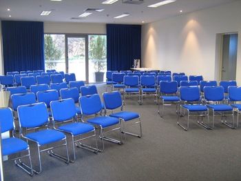 Monaco - Darwin Holiday 52