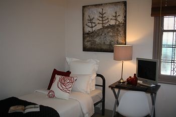 Sinclairs Bondi - Darwin Holiday 0