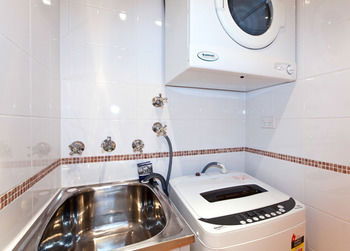 Ryals Serviced Apartments Camperdown - Darwin Holiday 17