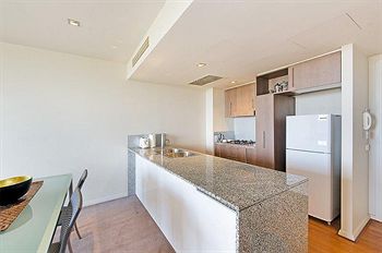 Wyndel Apartments - Harbour Watch - Darwin Holiday 15