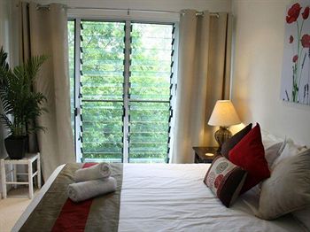 House Of Laurels - Darwin Holiday 23