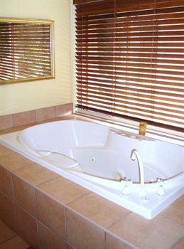 House Of Laurels - Darwin Holiday 26