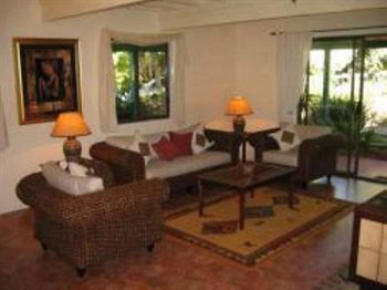 The African Cottage - Darwin Holiday 7