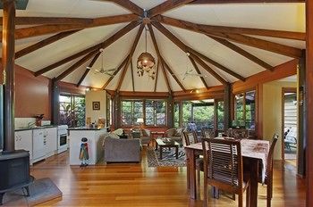 The African Cottage - Darwin Holiday 19