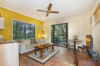 The African Cottage - Darwin Holiday 24