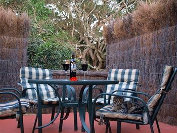 The African Cottage - Darwin Holiday 1