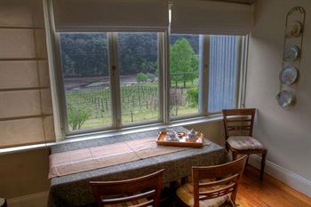 Tizzana Winery Bed & Breakfast - Darwin Holiday 4