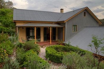 Tizzana Winery Bed & Breakfast - Darwin Holiday 6