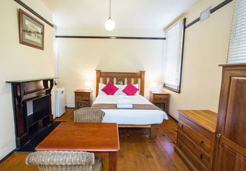 Sydney Harbour Bed & Breakfast - Darwin Holiday 25