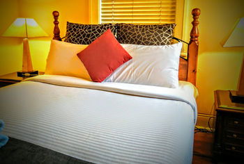 Sydney Harbour Bed & Breakfast - Darwin Holiday 33