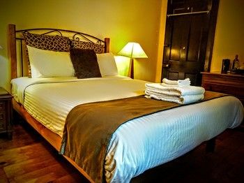 Sydney Harbour Bed & Breakfast - Darwin Holiday 52
