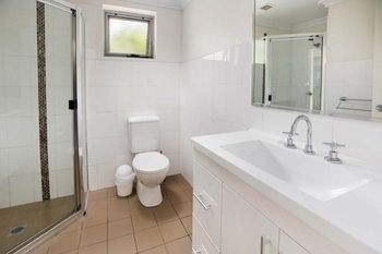 Bluegum Apartments - Darwin Holiday 5