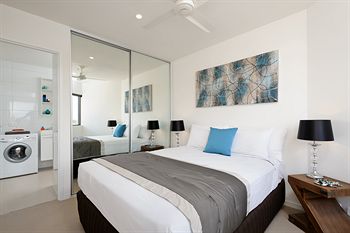 Apartments @ IKON Glen Waverley - Darwin Holiday 1