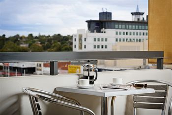 Apartments @ IKON Glen Waverley - Darwin Holiday 7