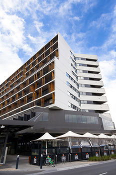 Apartments @ IKON Glen Waverley - Darwin Holiday 25