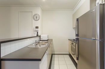 Gem Apartments - Darwin Holiday 6