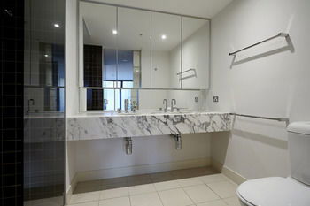 Gem Apartments - Darwin Holiday 33