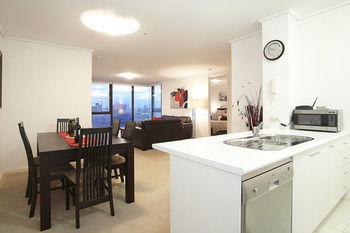 Gem Apartments - Darwin Holiday 60