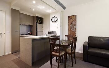 Gem Apartments - Darwin Holiday 75