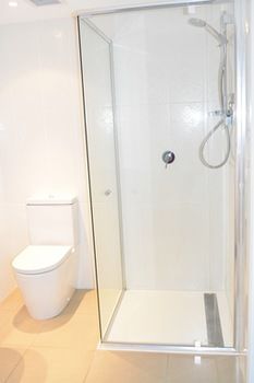 Apartments Melbourne Domain - CBD - Darwin Holiday 9