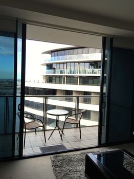 Apartments Melbourne Domain - Docklands - Darwin Holiday 1