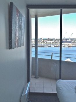 Apartments Melbourne Domain - Docklands - Darwin Holiday 7