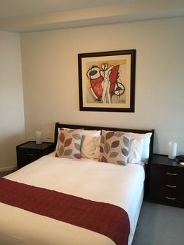 Apartments Melbourne Domain - Docklands - Darwin Holiday 17