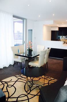 Apartments Melbourne Domain - Docklands - Darwin Holiday 37