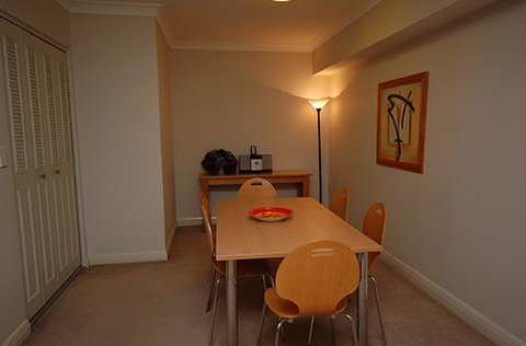 Executive Living - Darwin Holiday 2