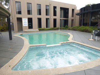 Dingley International Hotel - Darwin Holiday 1