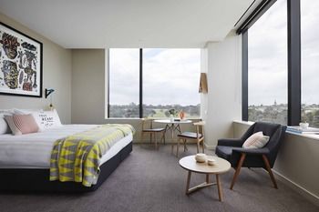 Art Series - The Larwill Studio - Darwin Holiday 24