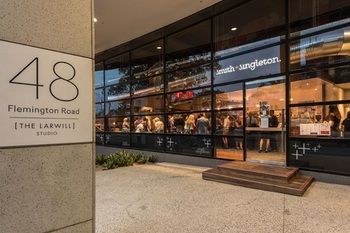 Art Series - The Larwill Studio - Darwin Holiday 25