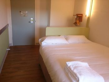 Ibis Budget Dandenong - Darwin Holiday 2