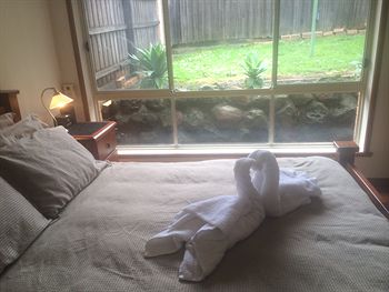 Australian Home Away @ East Doncaster Andersons Creek 1 - Darwin Holiday 5