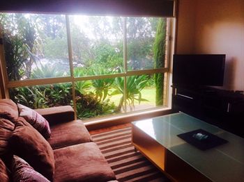 Australian Home Away @ East Doncaster Andersons Creek 1 - Darwin Holiday 12